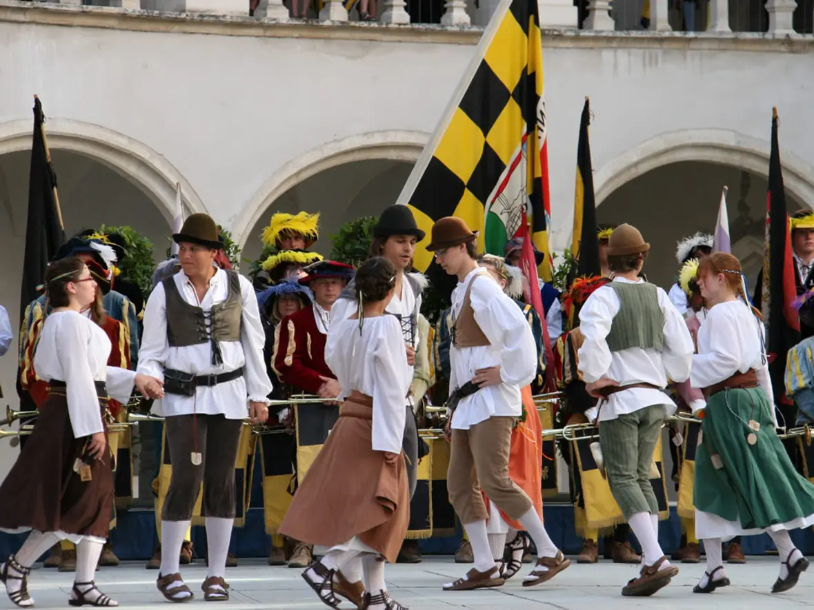 die-bauerntaenzer