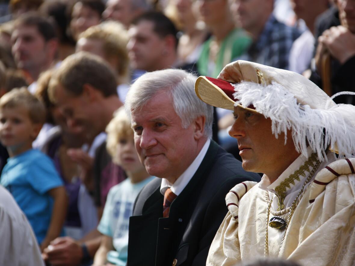 horst-seehofer-und-bernhard-gmehling-bei-den-turnierspielen