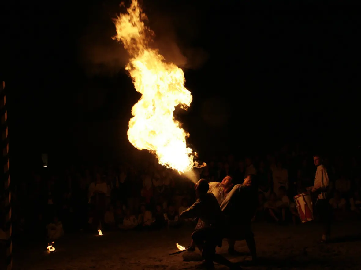 der-wahrscheinlich-laengste-feuerball-der-welt