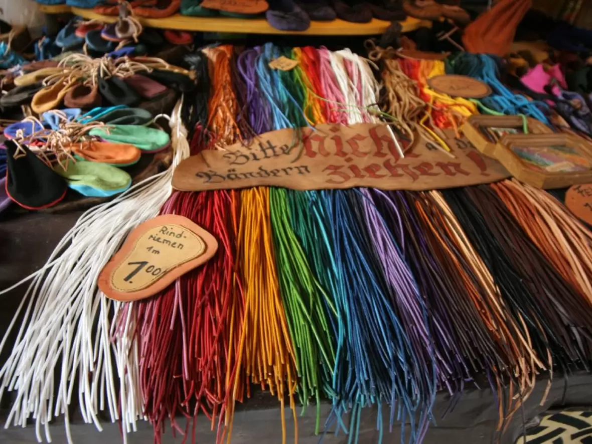 bunte-lederbaender