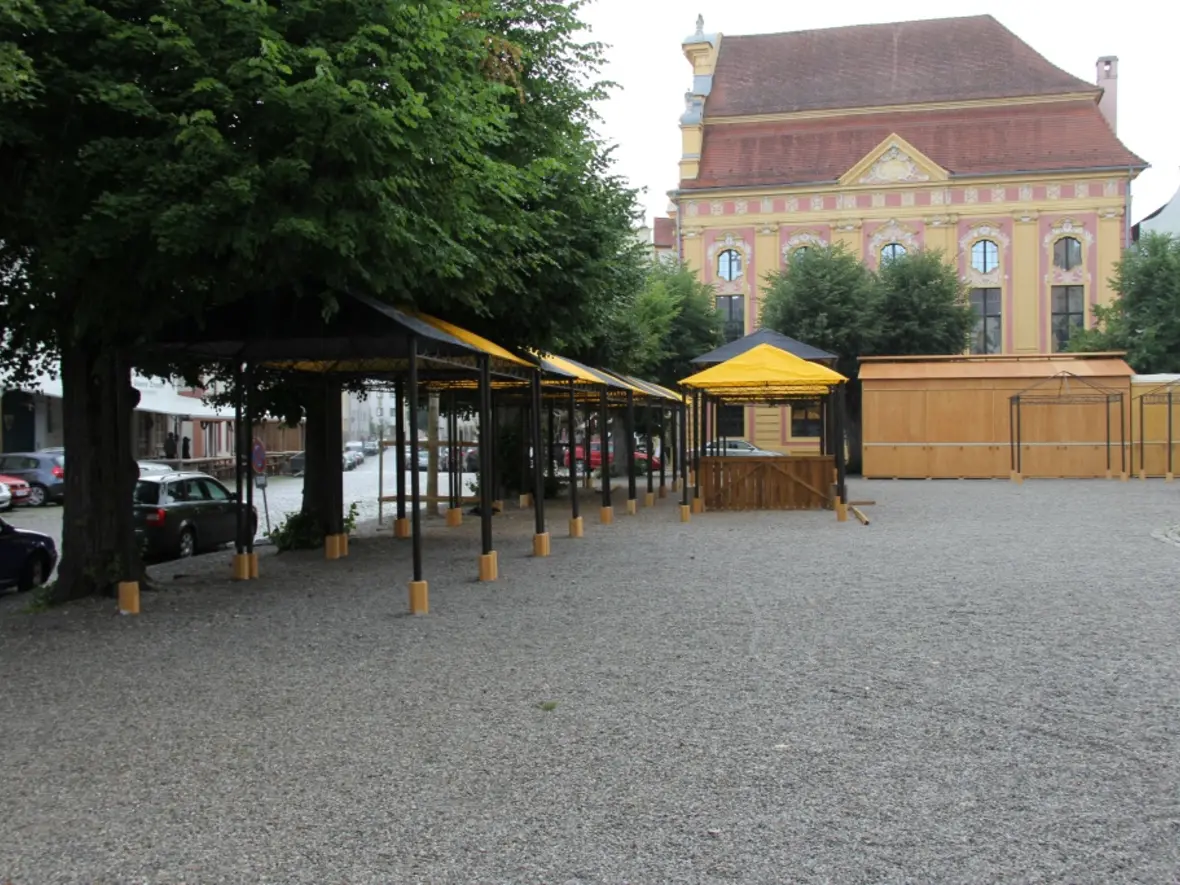 aufbau-am-karlsplatz1