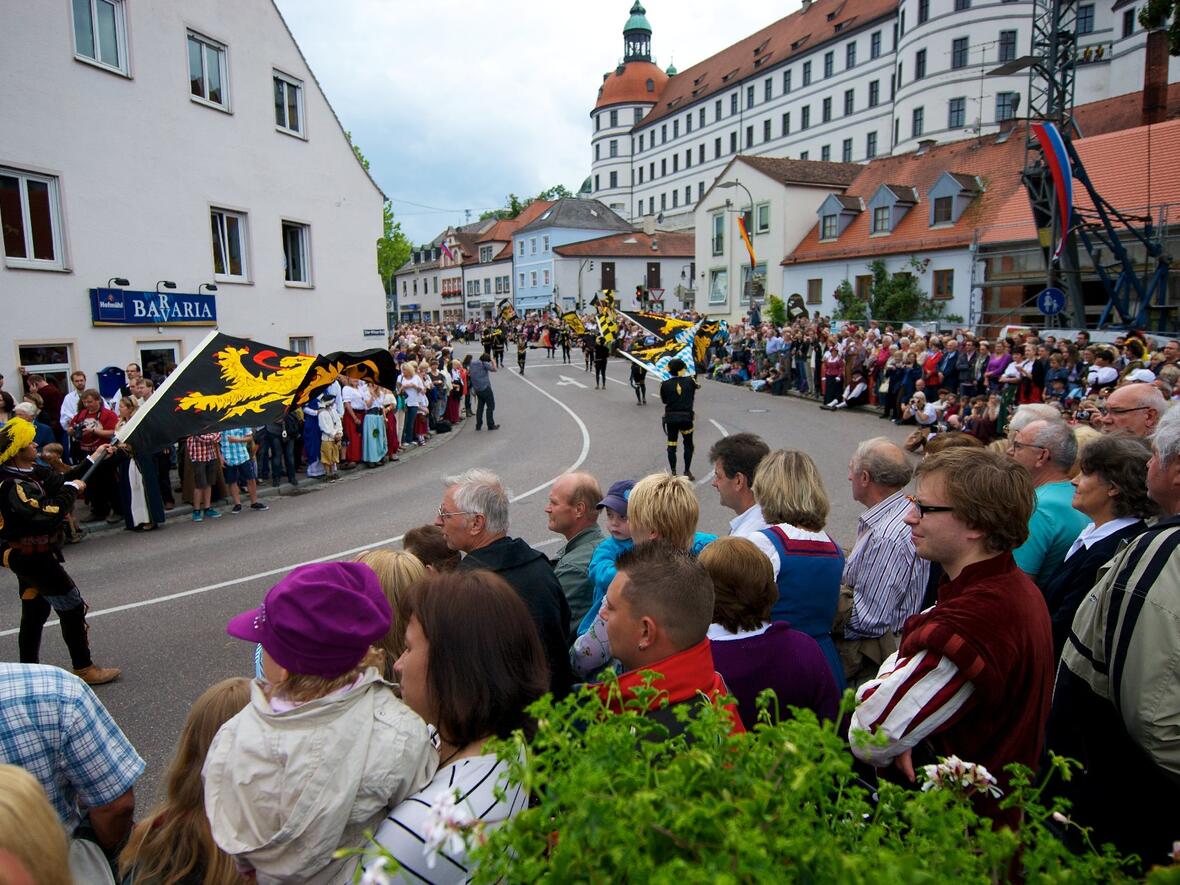 der-einzug-ist-im-vollen-gange