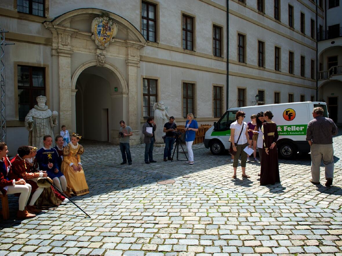 anspannung-vorbei-alles-geschafft-schlossfest-kann-kommen