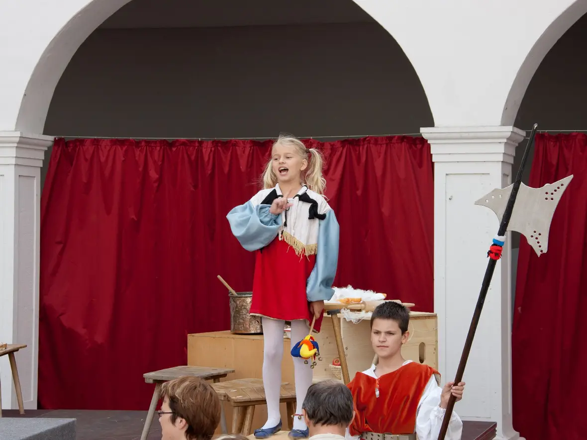 theater-ostendschule-02