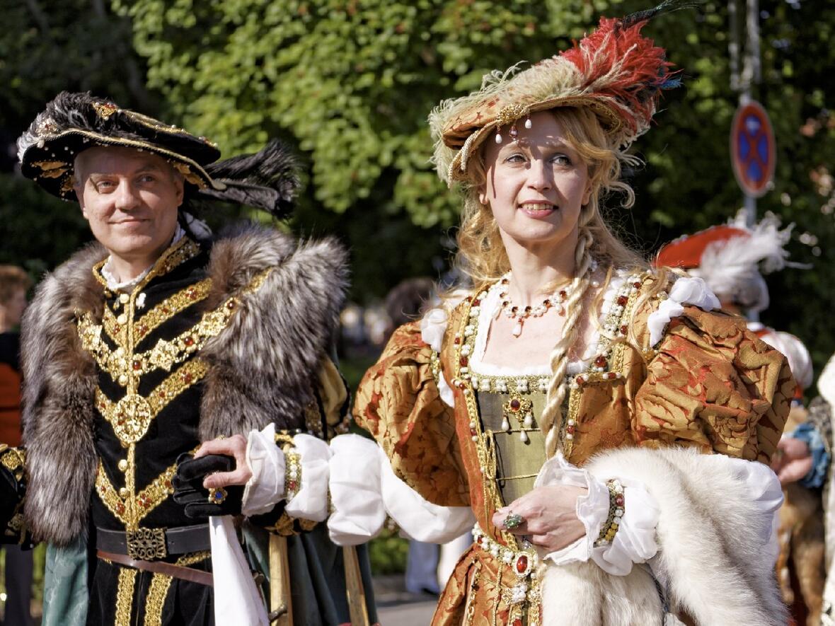 130628_einzug_ww-0029-edeldame-mit-partner