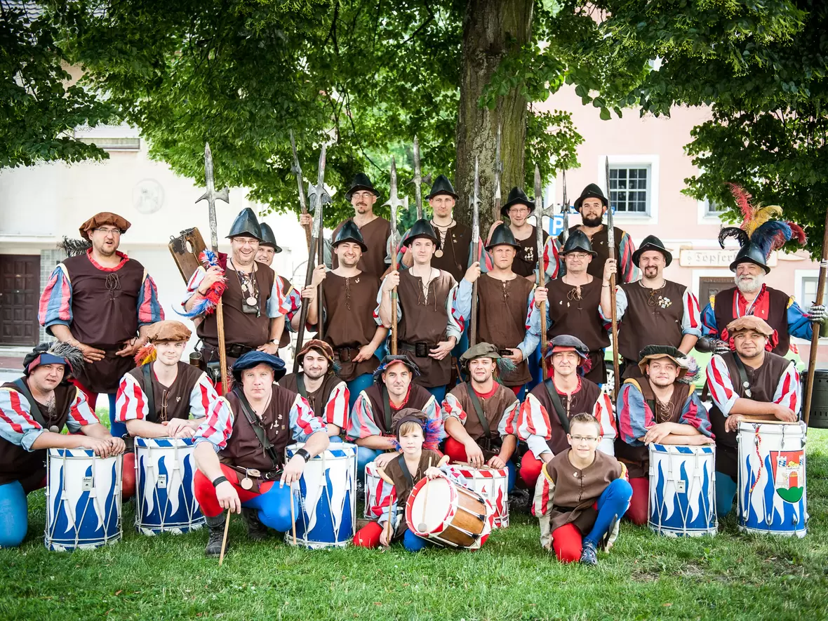 gruppenfoto-stadtwache-01-jm