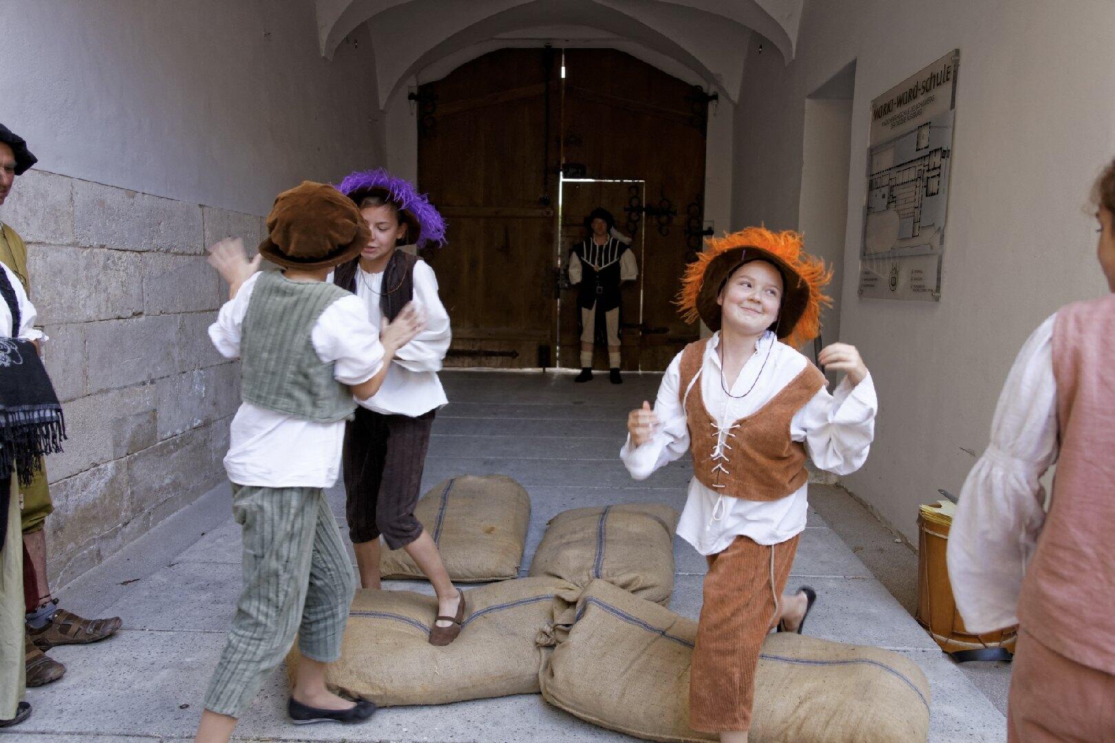 130628_schultheater-der-maria-ward-schule_ww-0003