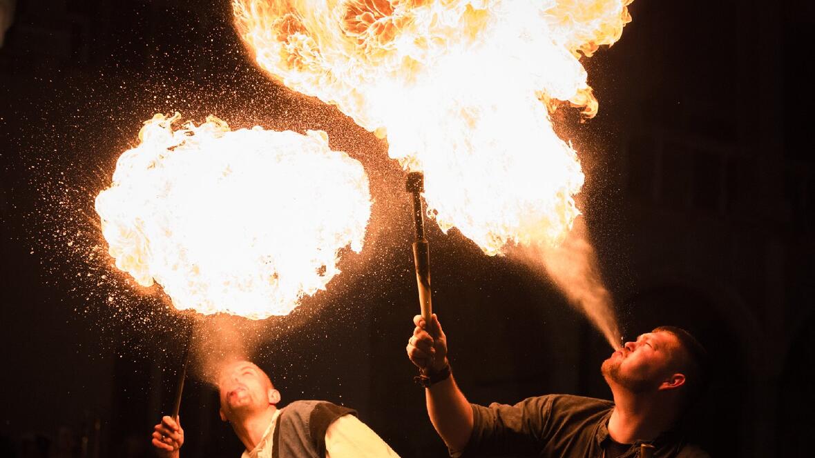 2013-06-25_tanz_und_scherz_bei_hofe_jtw-6-doppelfeuer