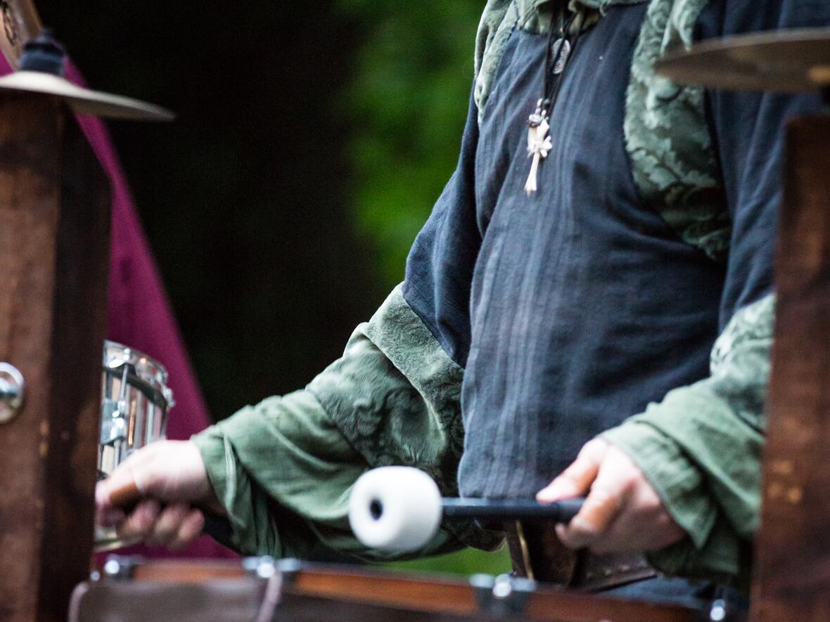 2013-06-29_zackenflanke_museumsgarten_jtw-2