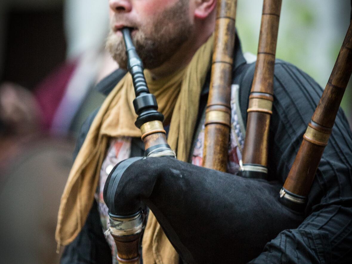 2013-06-29_zackenflanke_museumsgarten_jtw-4