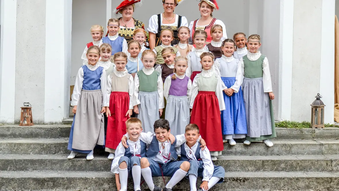 reigenkinder_laura_minucci_00004
