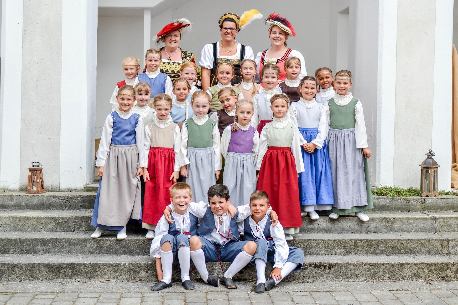 reigenkinder_laura_minucci_00004