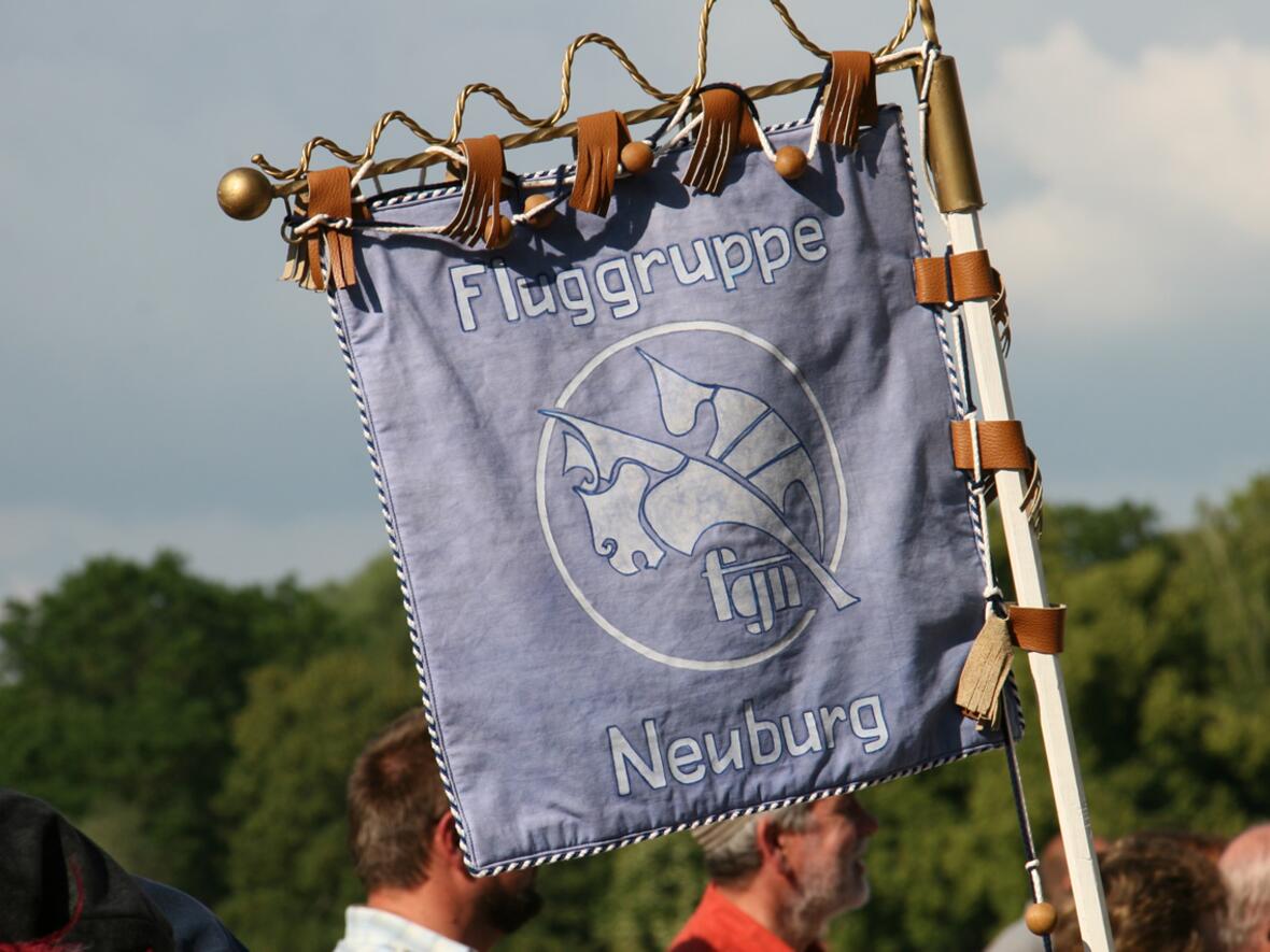 das-banner-der-fluggruppe