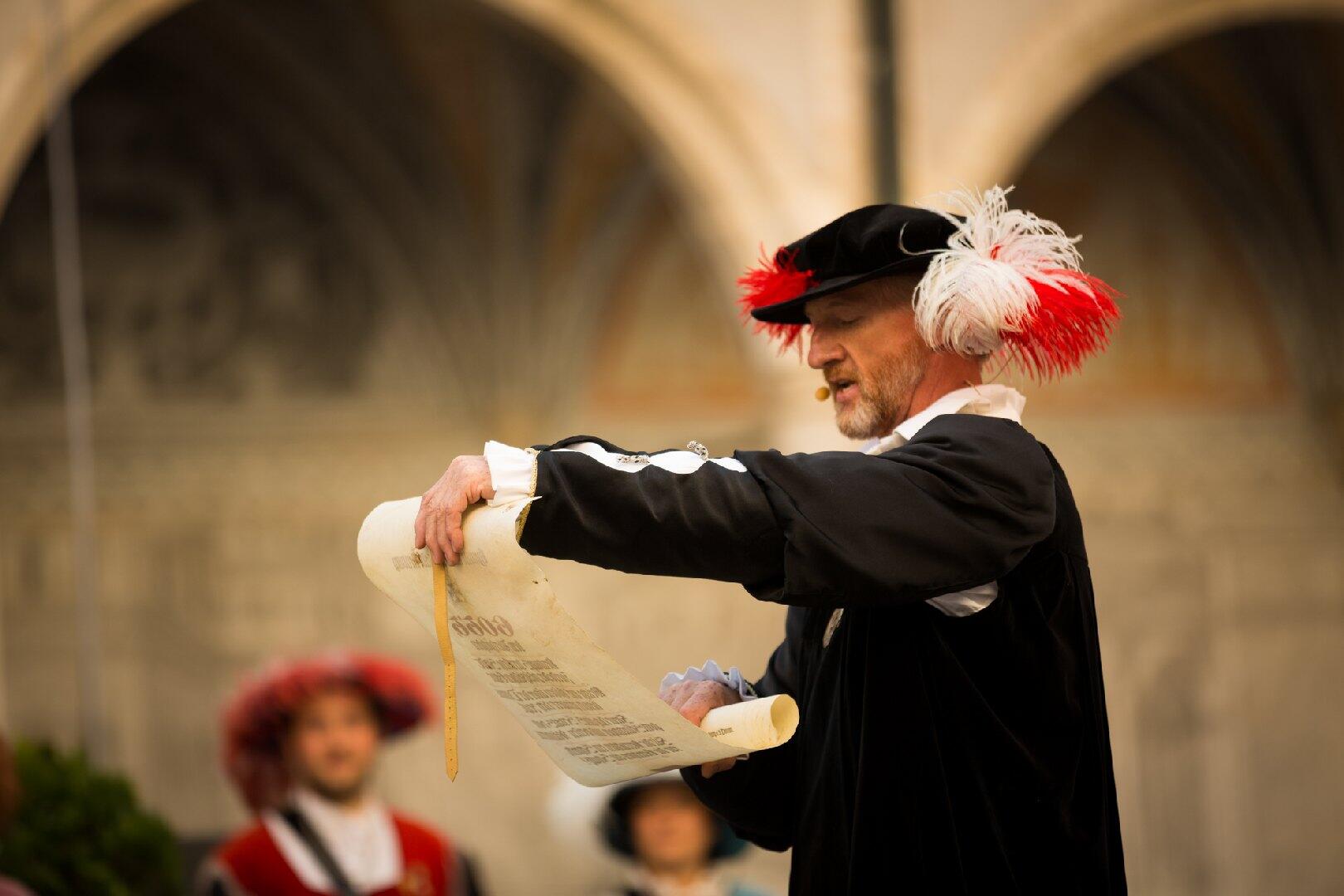 feierliche-eroeffnung-des-neuburger-schlossfestes